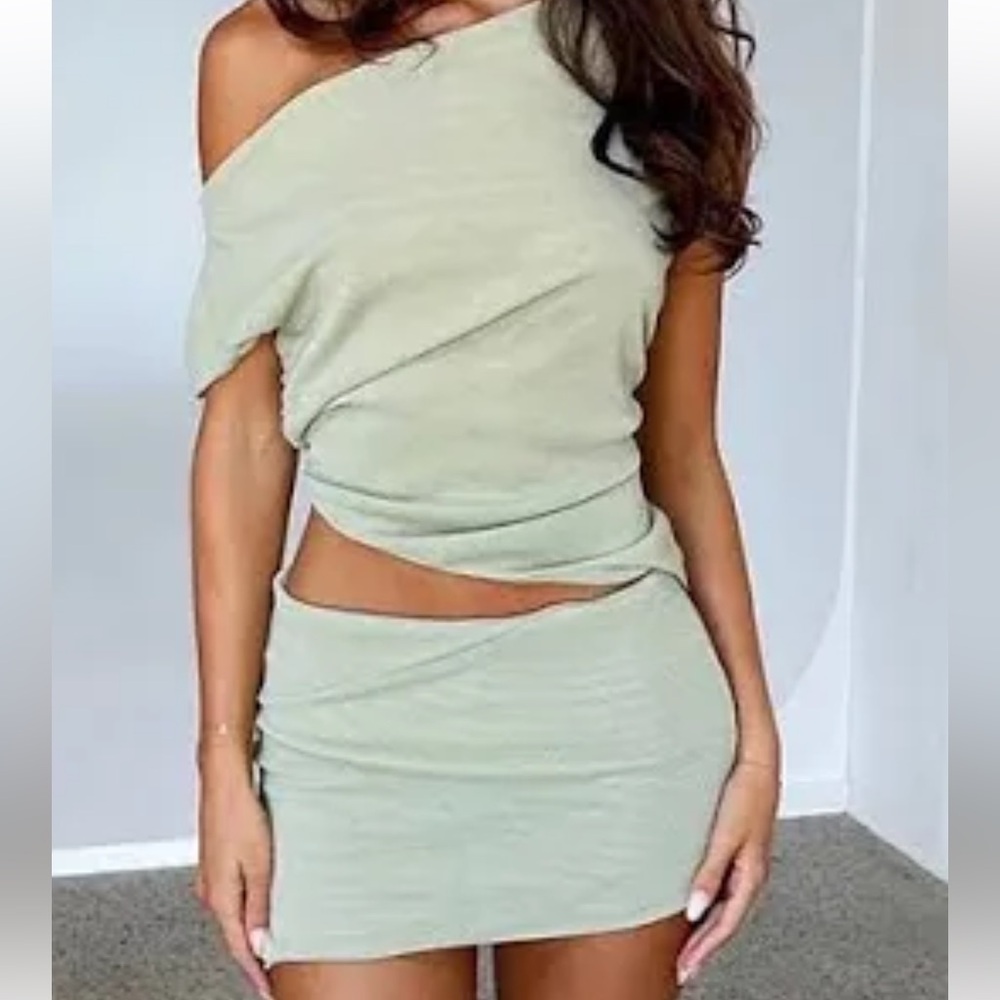 Tiger Mist Light Green Skirt Set